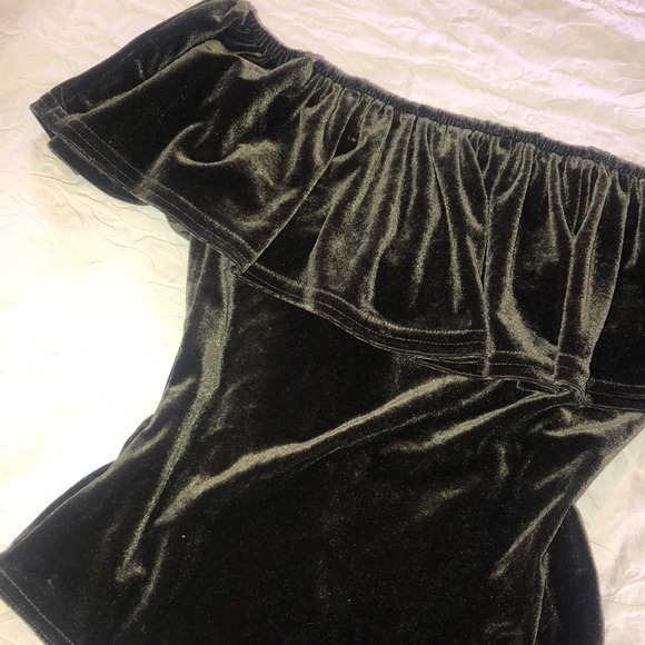 Green Velvet Off the Shoulder Thong Bodsuit - Picture 3 of 7